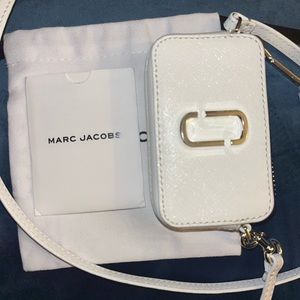 MARC JACOBS mini crossbody wallet